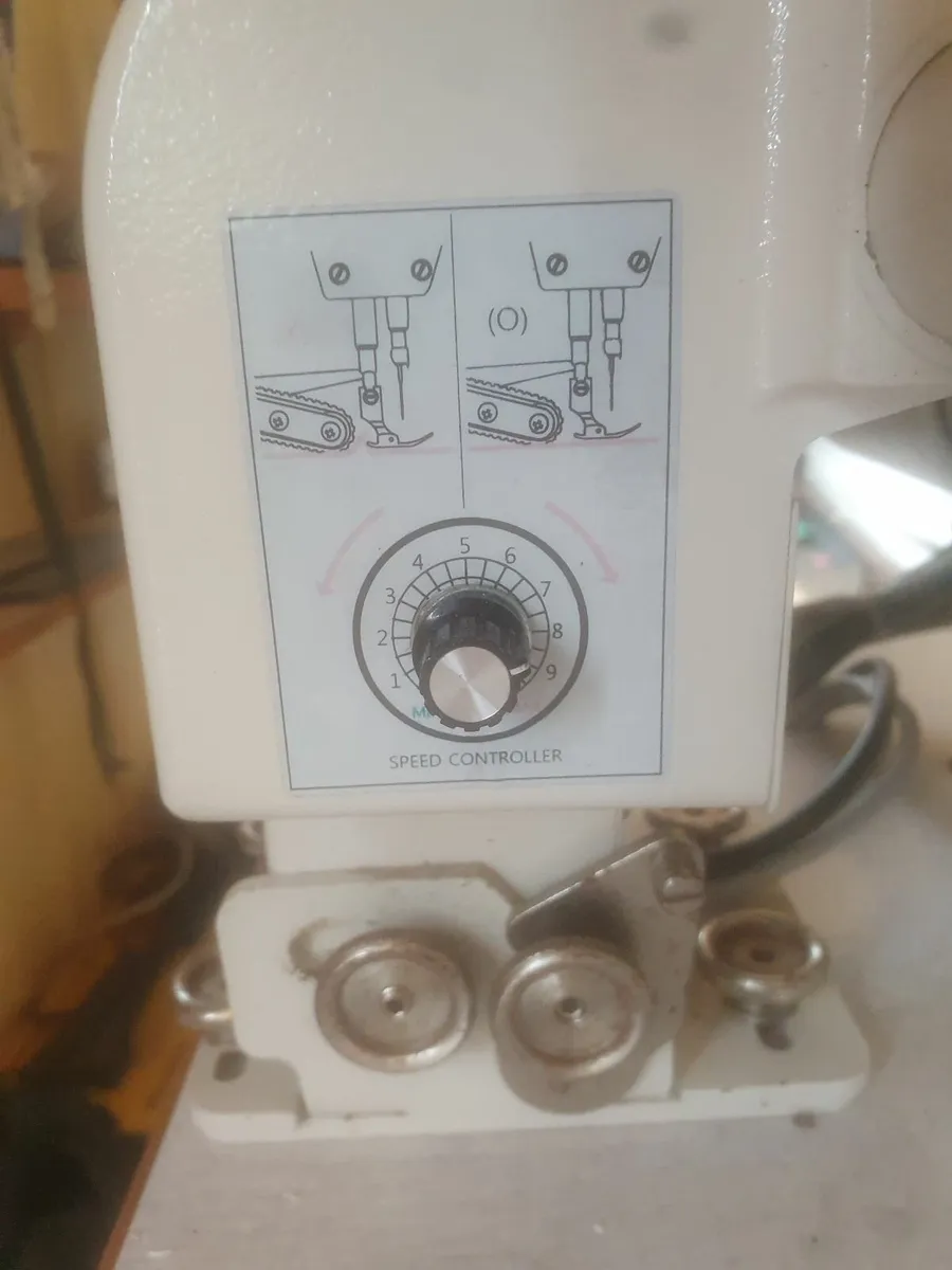 Industrial Sewing Machine - Image 4