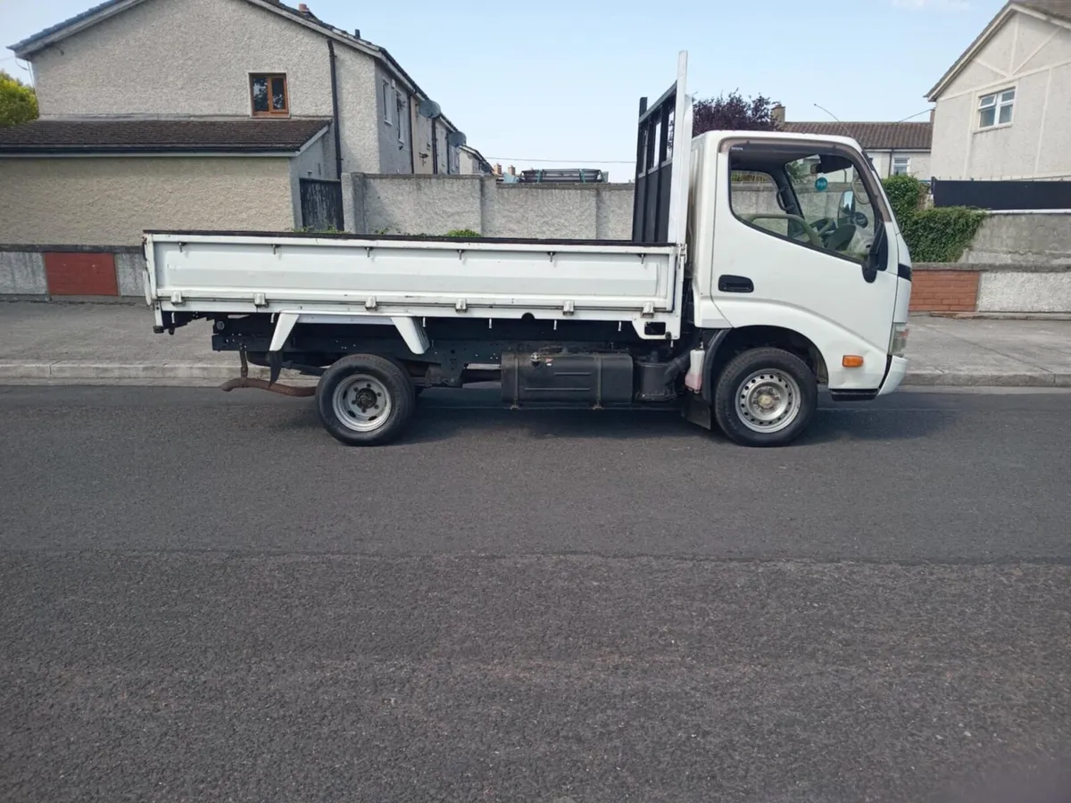 Toyota dyna - Image 3