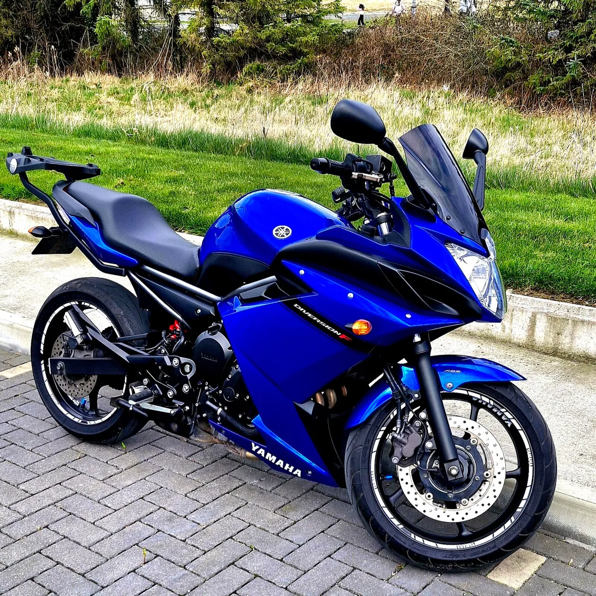 Yamaha xj6f Diversion 600cc - Image 1