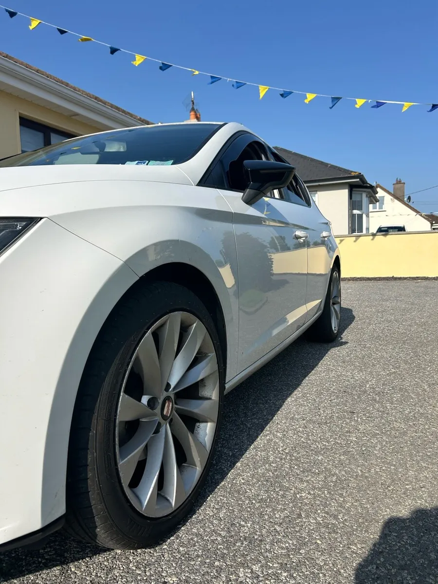 151 SEAT Leon, 1.6 Diesel, Tech pack - Image 3