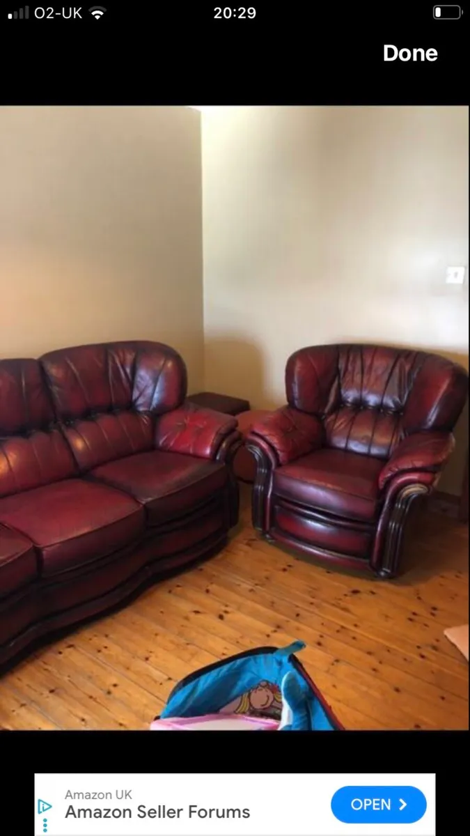 3 seater Couch and two armchairs - Image 1