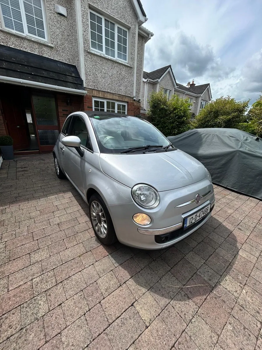 Fiat 500 convertible - Image 1
