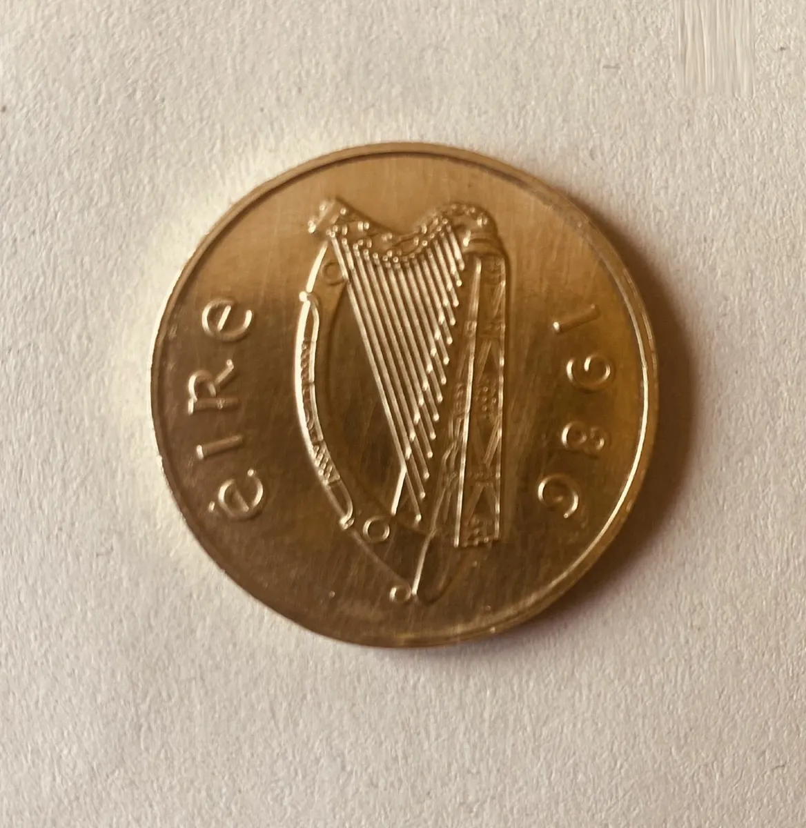 Eire, 20P coin, 1986, Free Post - Image 4