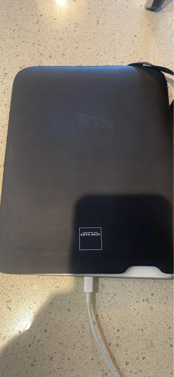 Apple IPad 8th generation - Image 1