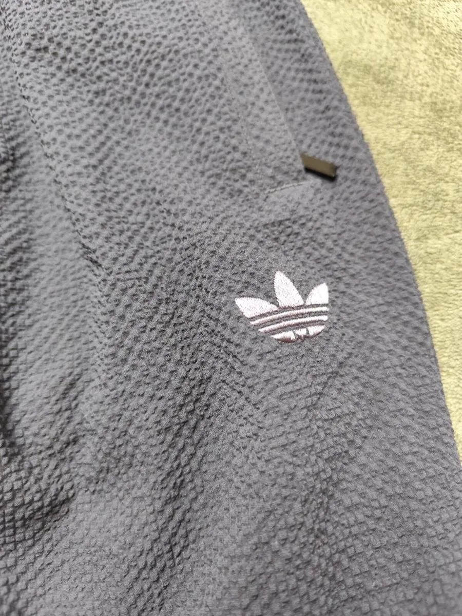 Adidas Firebird Seersucker XL Tracksuit - Image 3