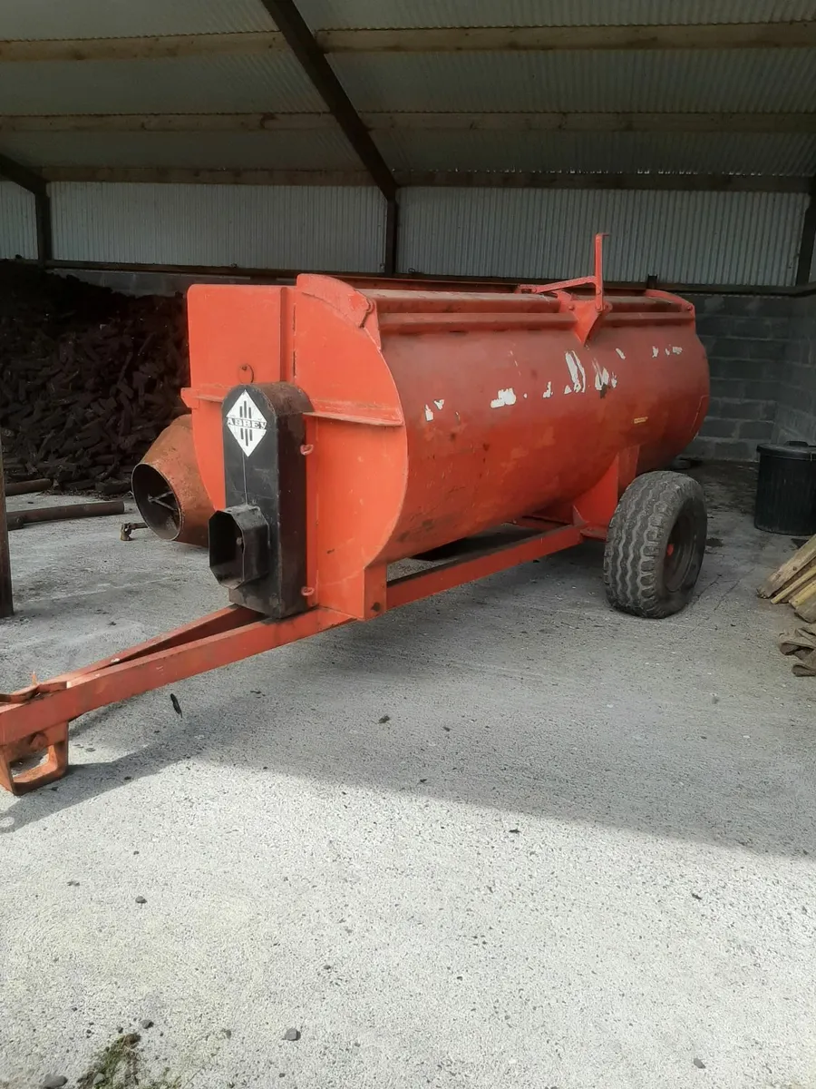 Muck Spreader - Image 1