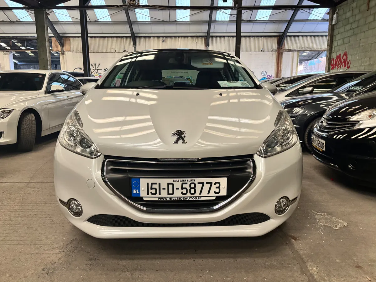 2015 PEAGEOT 208 *44K KM* *PANORAMIC SUNROOF* - Image 2