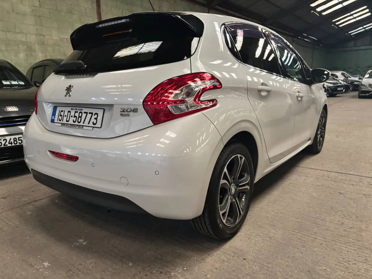 2015 PEAGEOT 208 *44K KM* *PANORAMIC SUNROOF* - Image 4