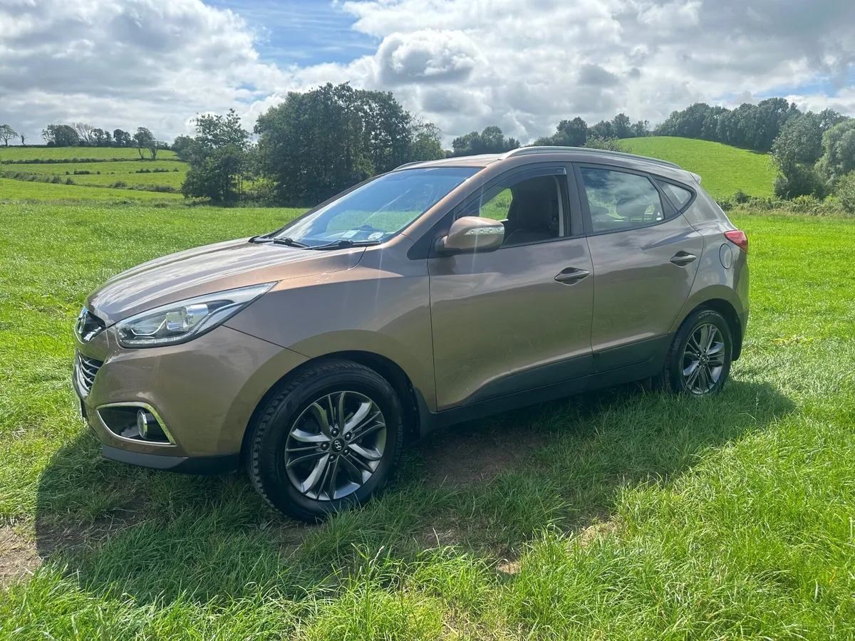 142 Hyundai ix35 Executive - Image 3