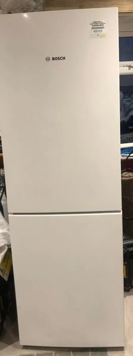 Bosch fridge freezer - Image 2