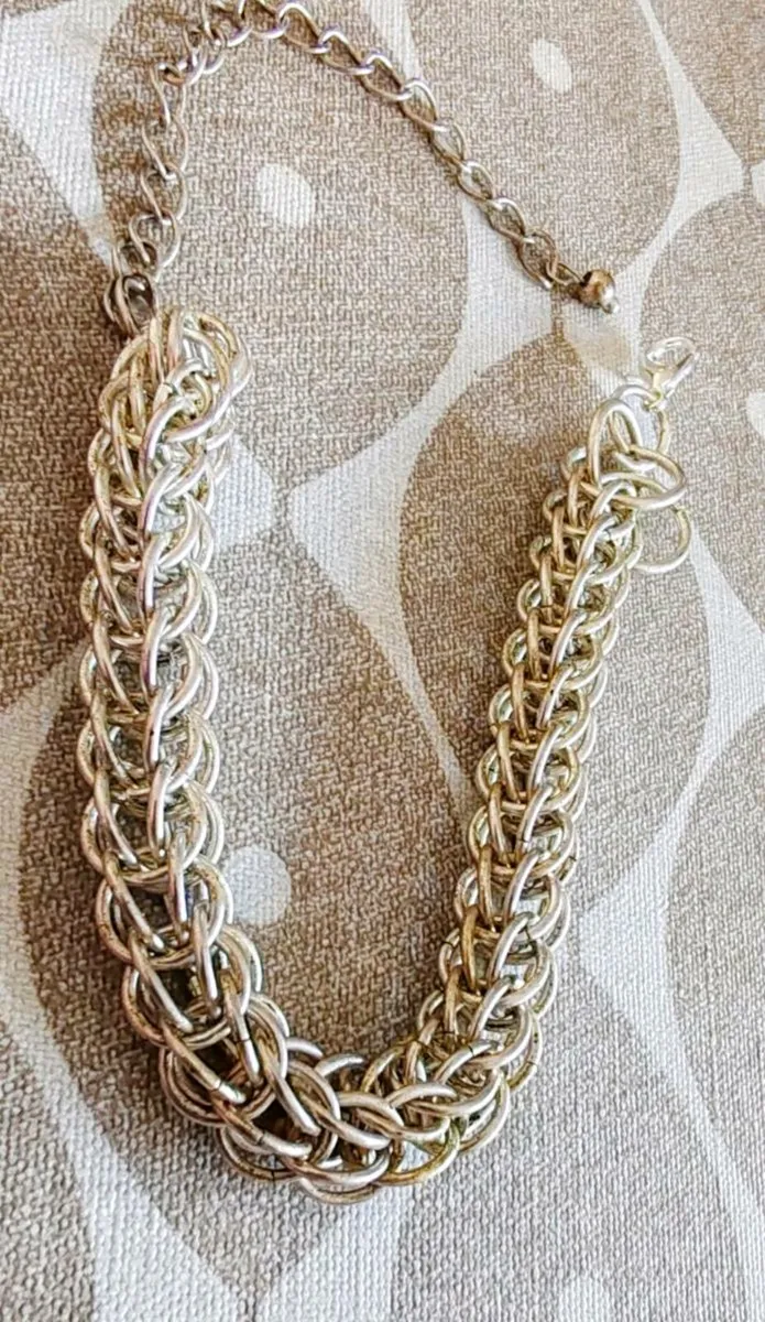 Silvertone bracelet - Image 3