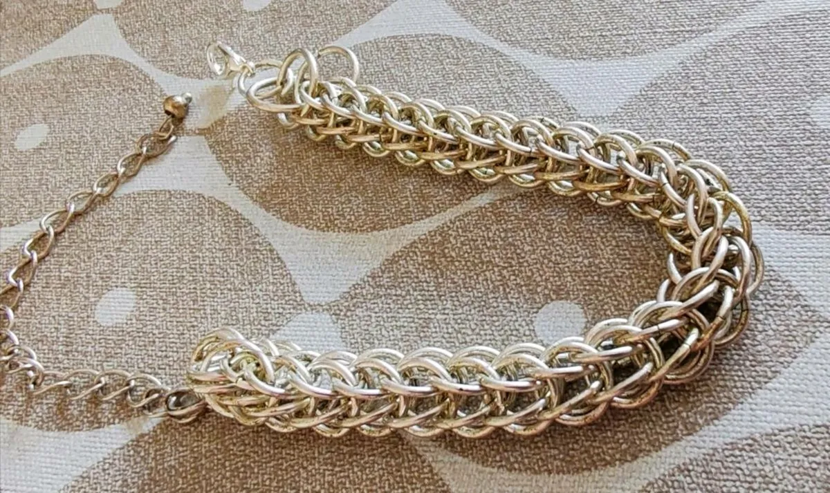 Silvertone bracelet - Image 4