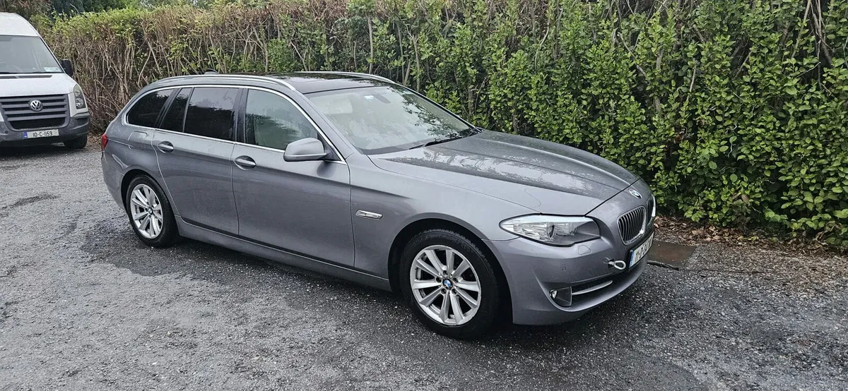 BMW 520d - Image 2