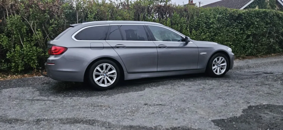 BMW 520d - Image 1
