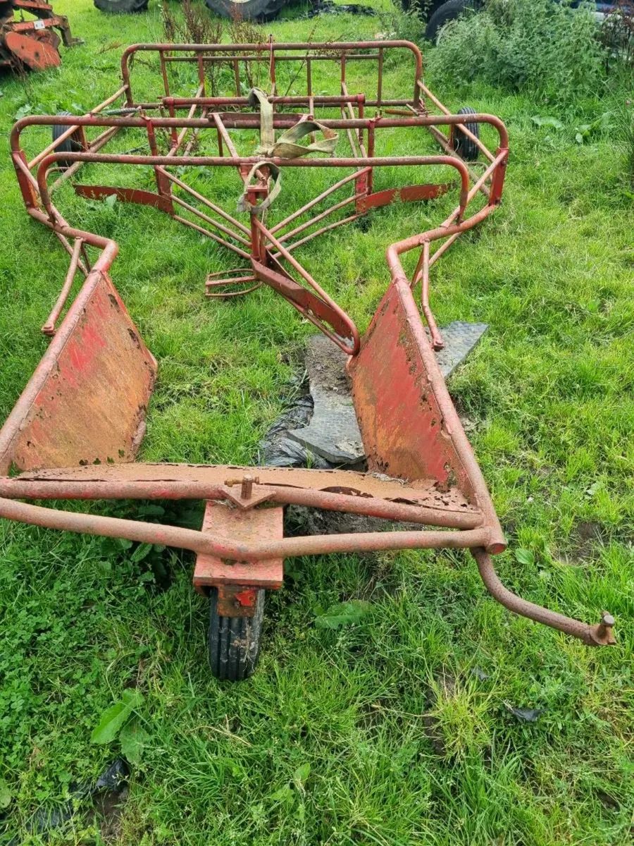 Bale sleigh accumulator - Image 3