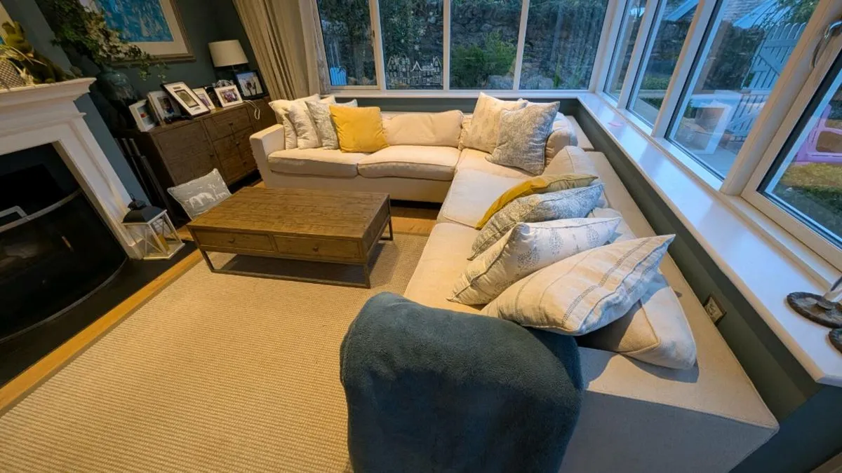 Neptune Shoreditch Corner 5 seater couch - Image 3