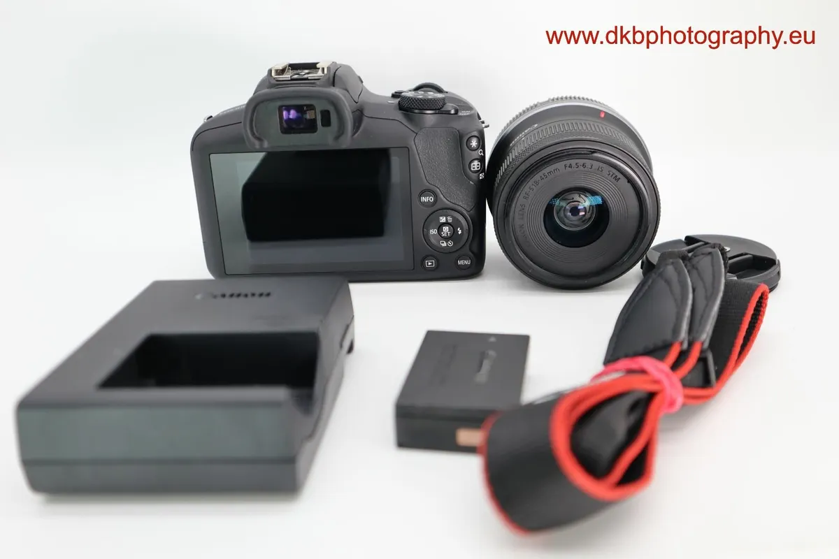 CANON EOS R100 CAMERA & RF-S 18-45 F4.5-6.3 IS STM - Image 2