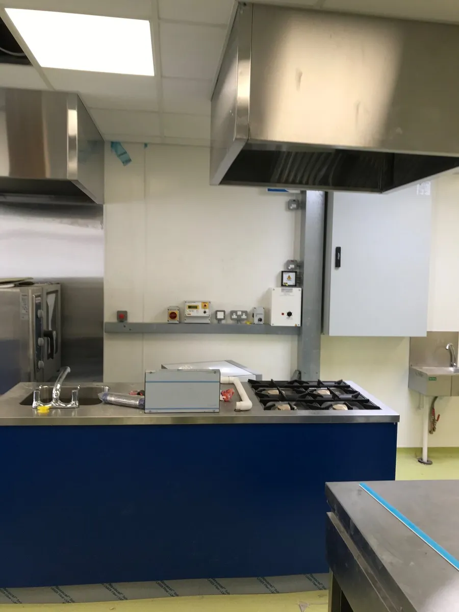 catering equipment - Image 2