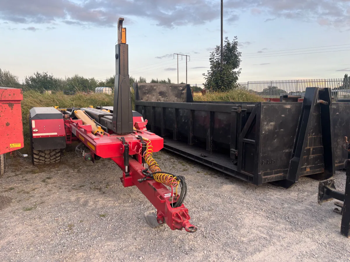 Portlaoise Machinery Auction Yard Full - Image 4