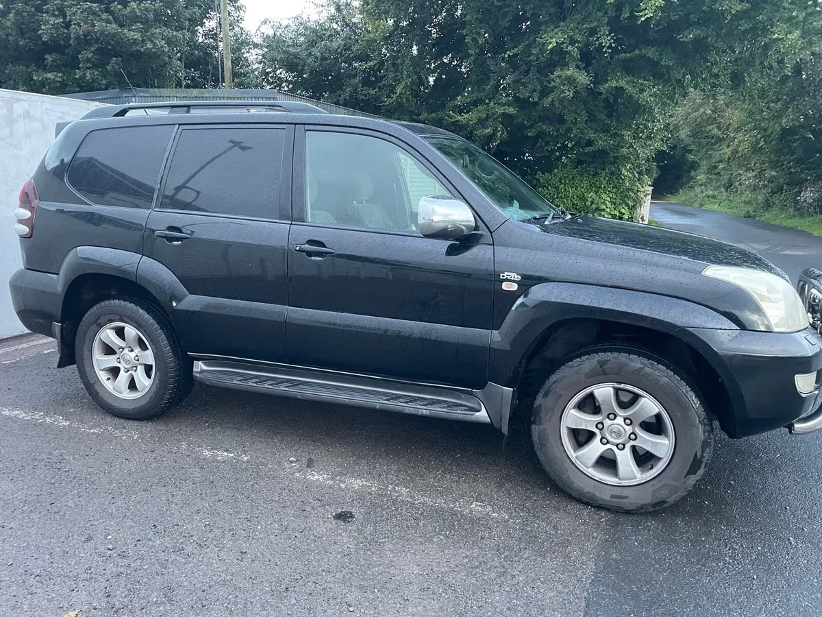 Toyota landcruiser - Image 4