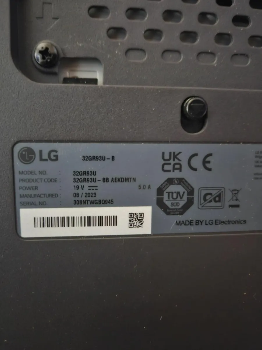 LG UltraGear 32GR93U-B Gaming Monitor – 32” 4K 144 - Image 4