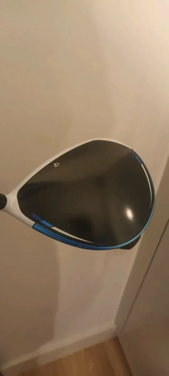 Taylormade Sim 2 Max Driver - Image 2
