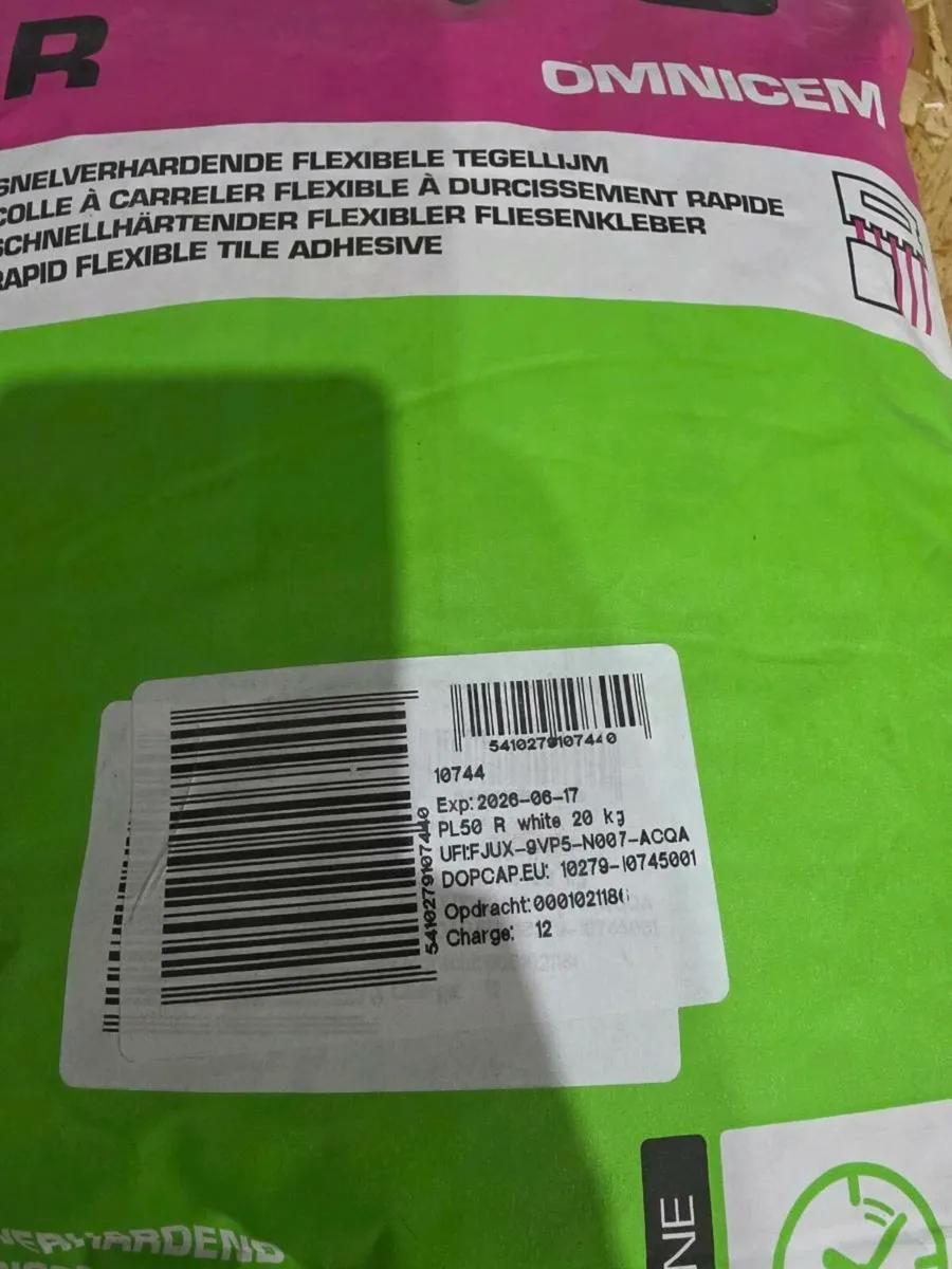 Tile adhesive x20 Bags - Image 2