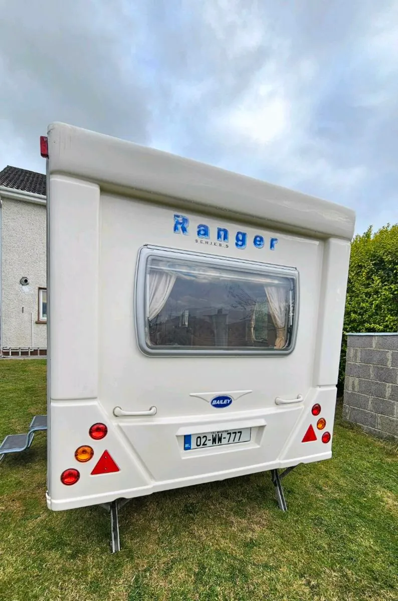 5 /6 berth Caravan for sale - Image 2