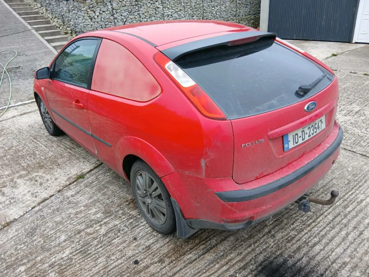 2010 ford focus van - Image 2