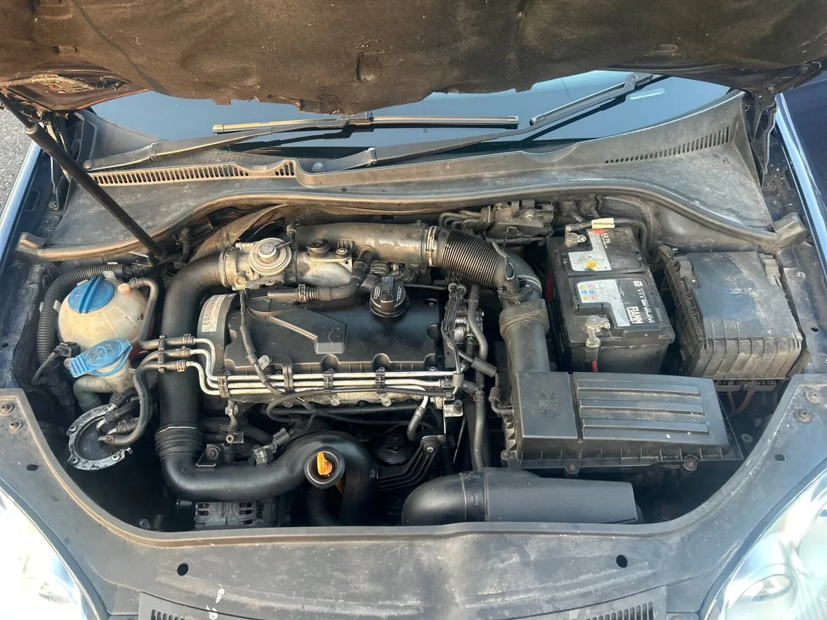 Volkswagen Jetta 2007 - Image 4