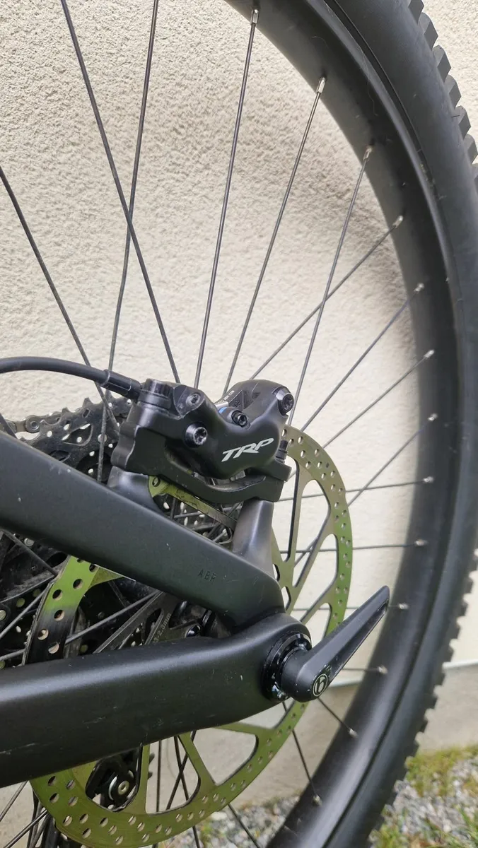 2023 Trek Fuel EXe 9.5 in Matte Dnister Black XL - Image 3