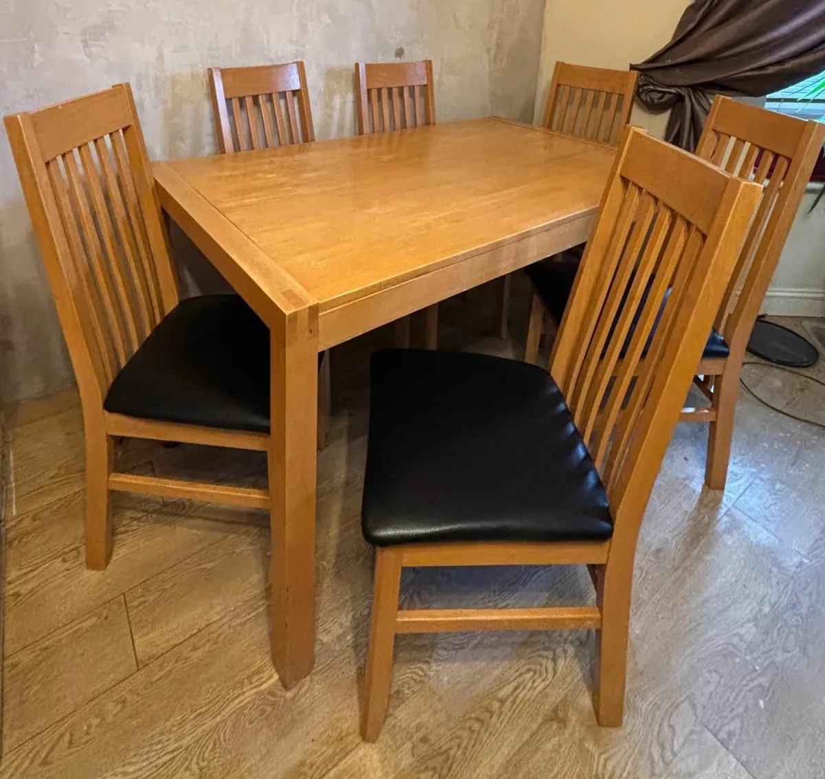 Dining table and set of 6 chairs - Image 2