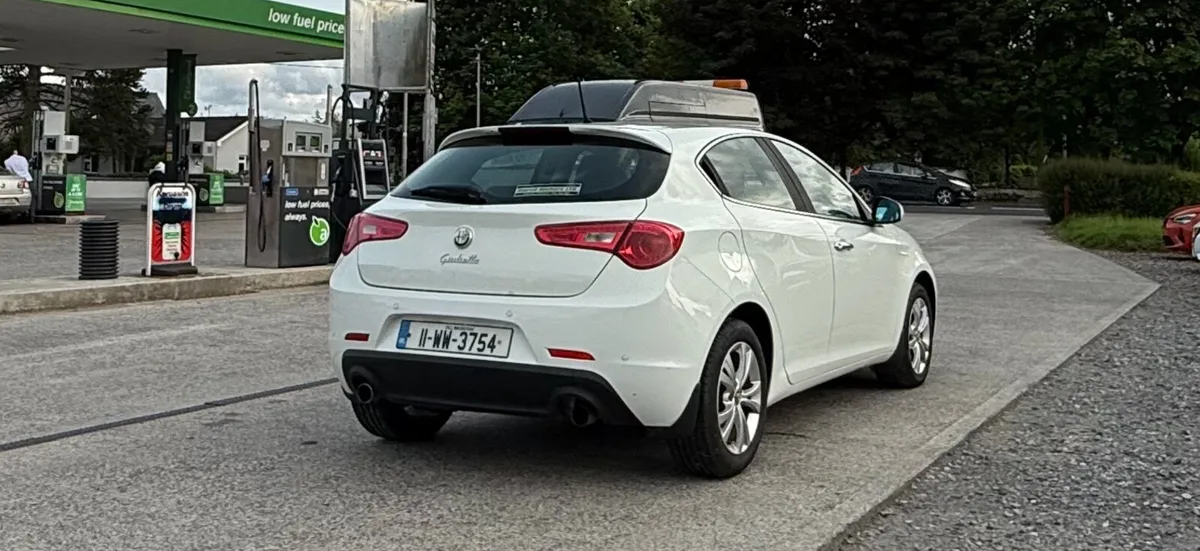 Alfa Romeo Giulietta 2.0d - Image 4