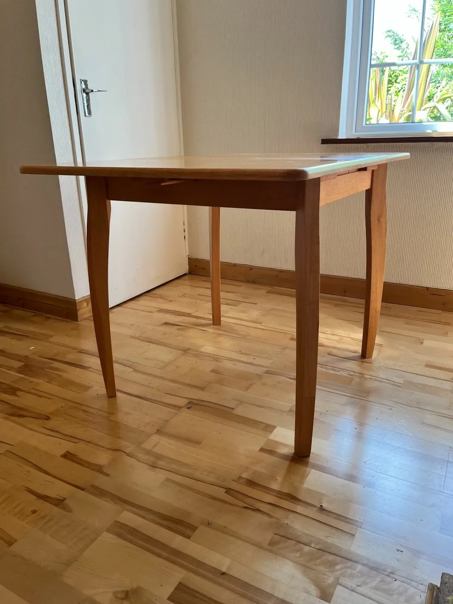 Extendable Kitchen Table and 4 Chairs - Image 4