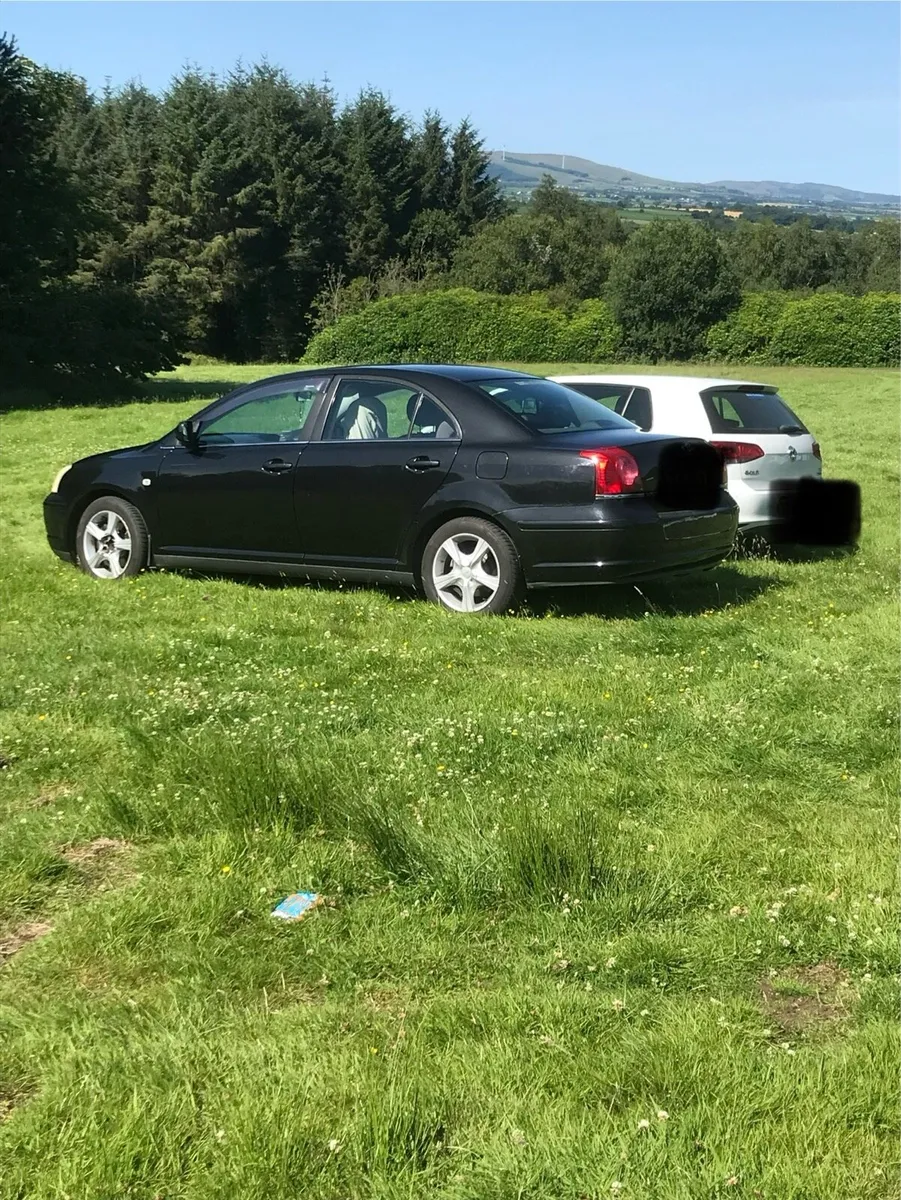 2006 Toyota Avensis - Image 1