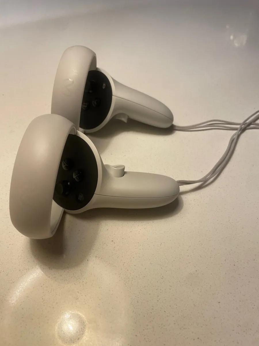 Oculus meta quest 2 - Image 3