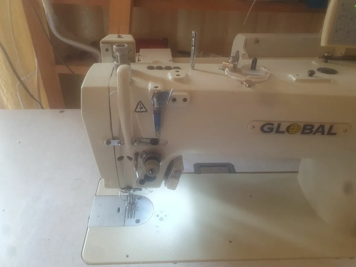 Industrial Sewing Machine - Image 1