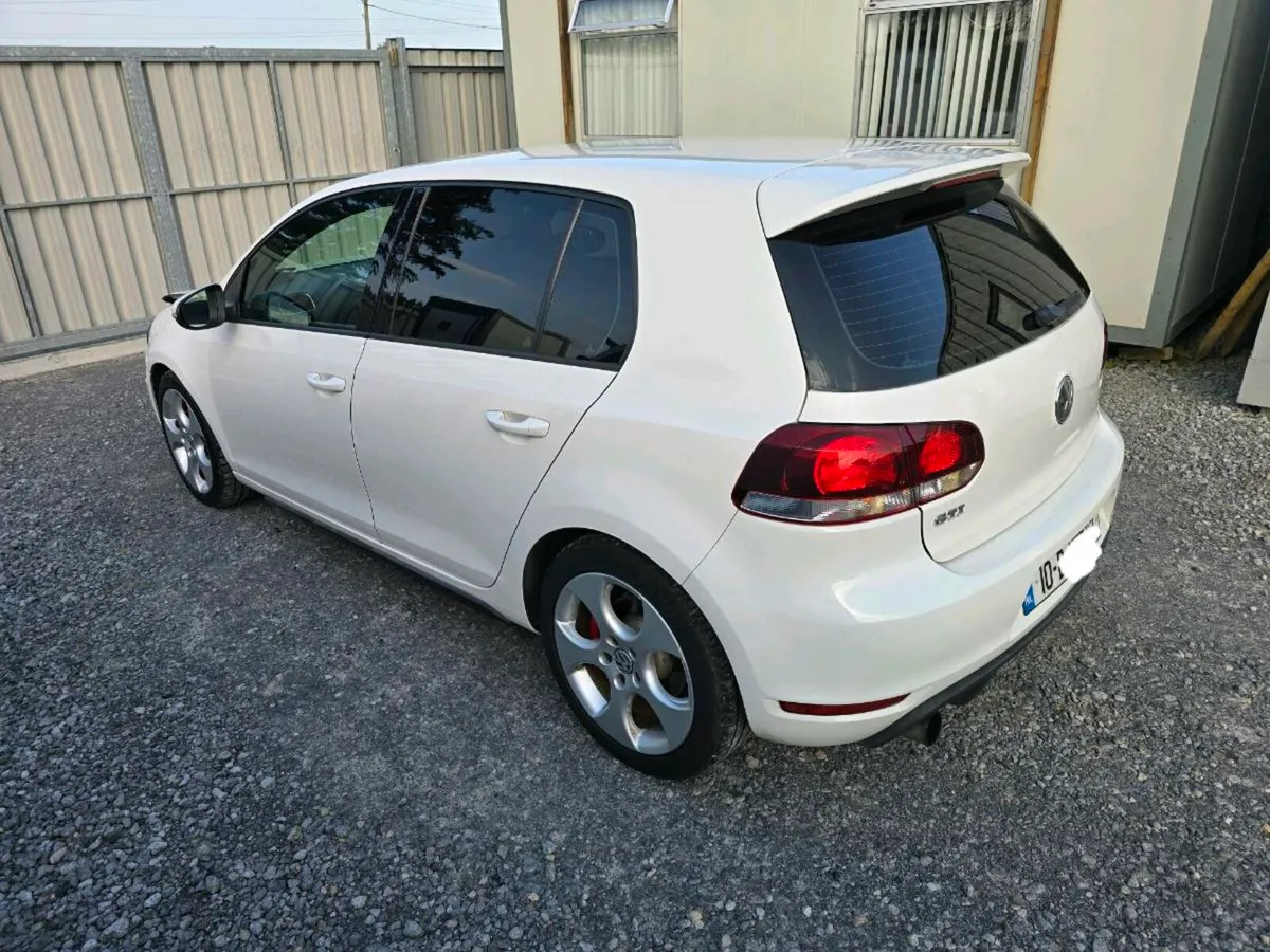 10 VW GOLF GTI - Image 3