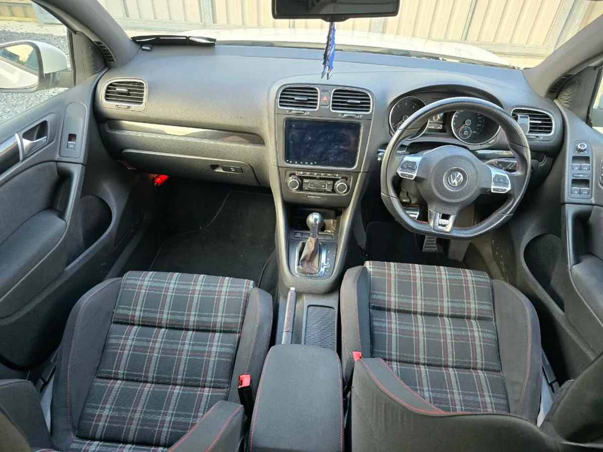 10 VW GOLF GTI - Image 4
