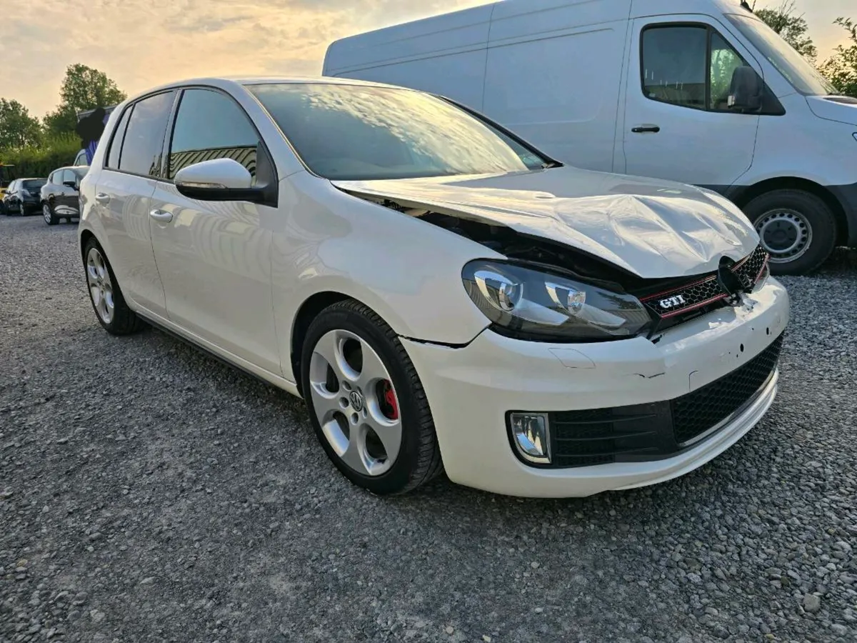 10 VW GOLF GTI - Image 1