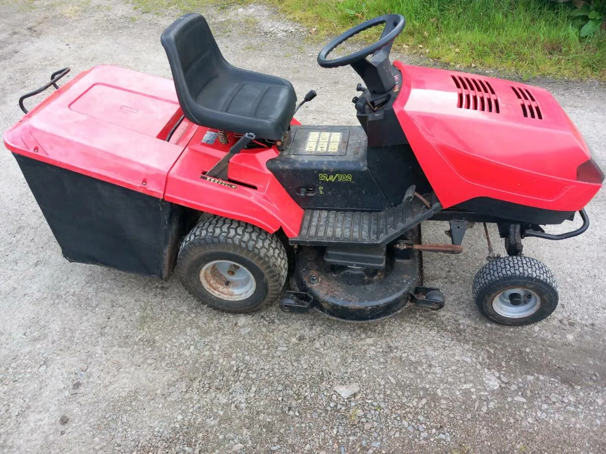 Castlegarden ride on lawnmower - Image 3