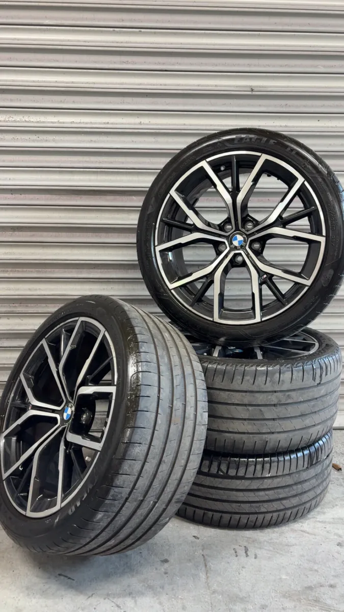 BMW 5 Series M-Sport Alloys 19” - Image 1