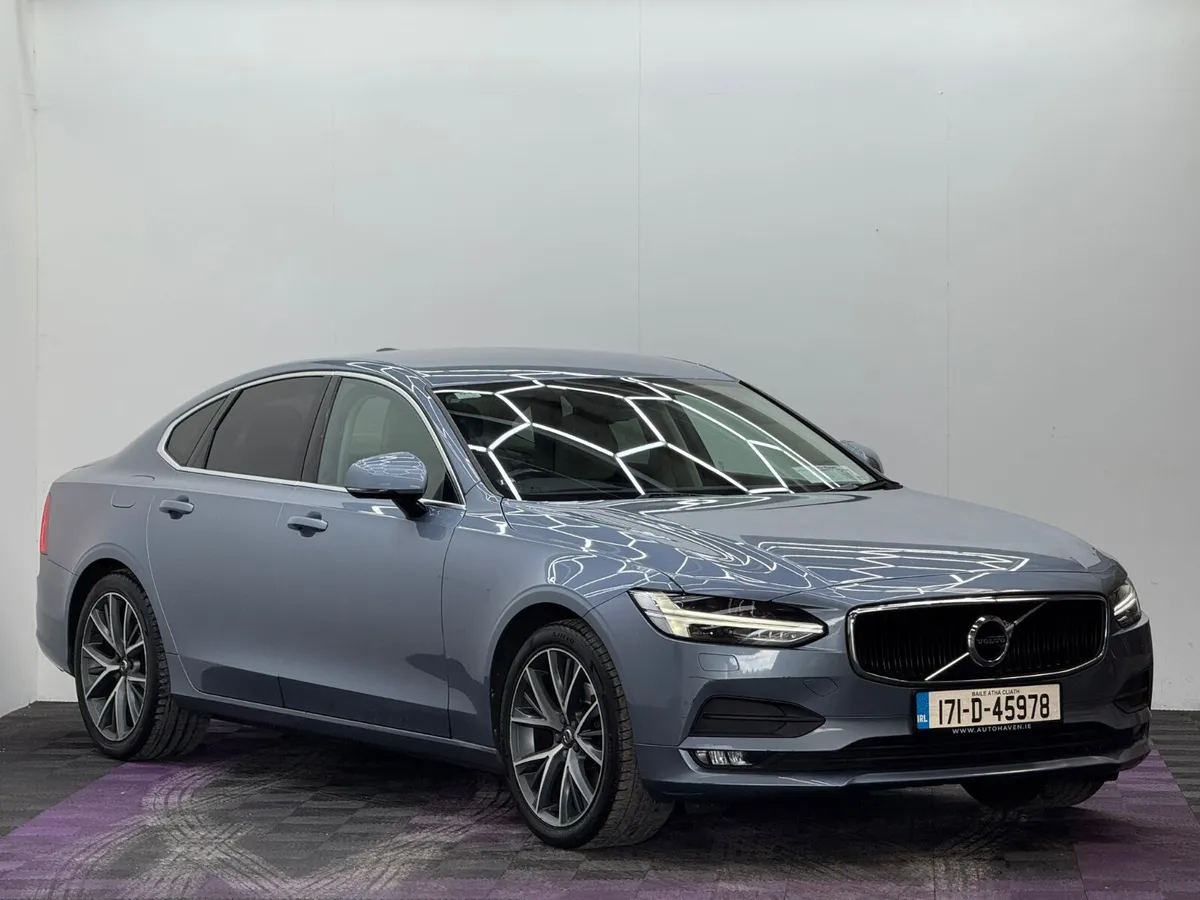 2017 Volvo S90 Momentum 2.0D, Automatic - Image 1