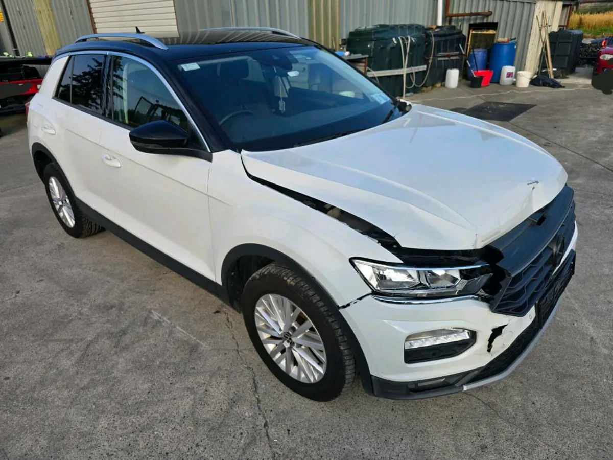 211 VW T-ROC DIESEL - Image 2