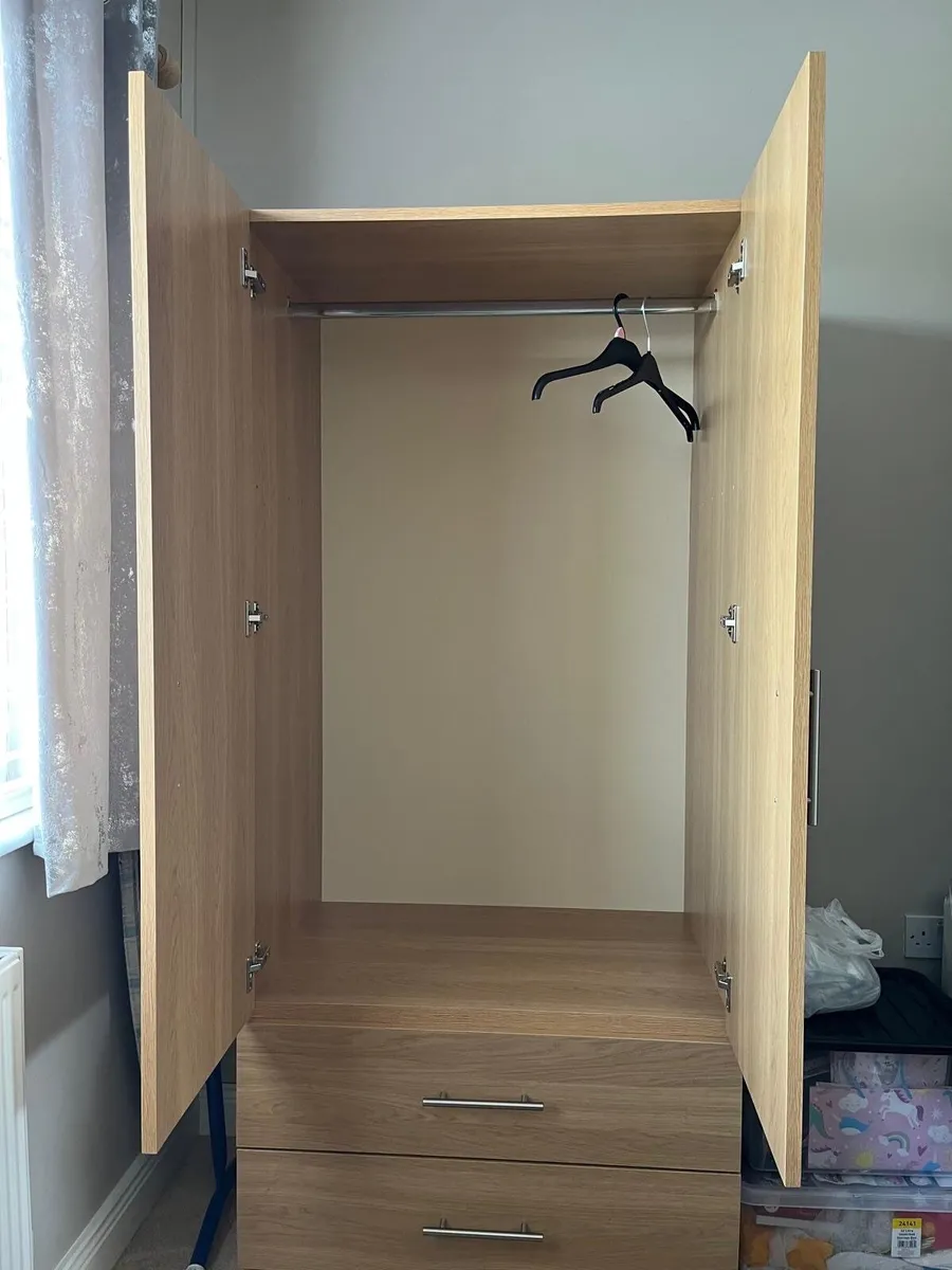 Wardrobe - Image 4