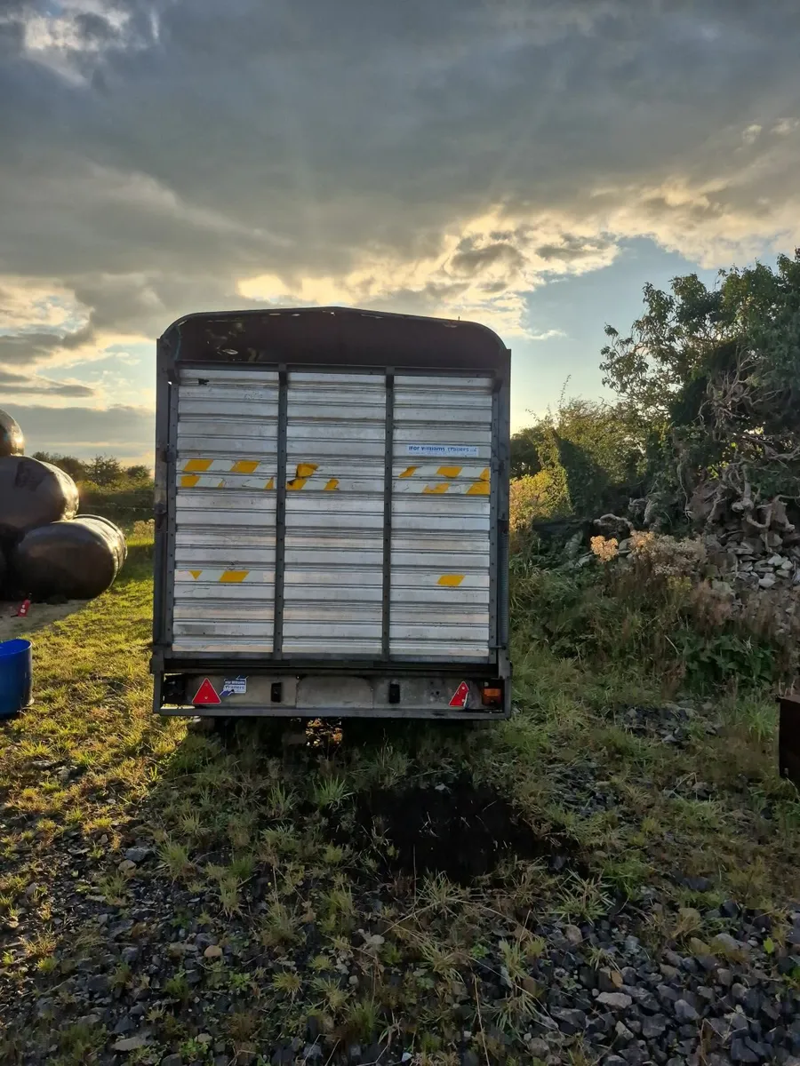 Cattle trailer - Image 3