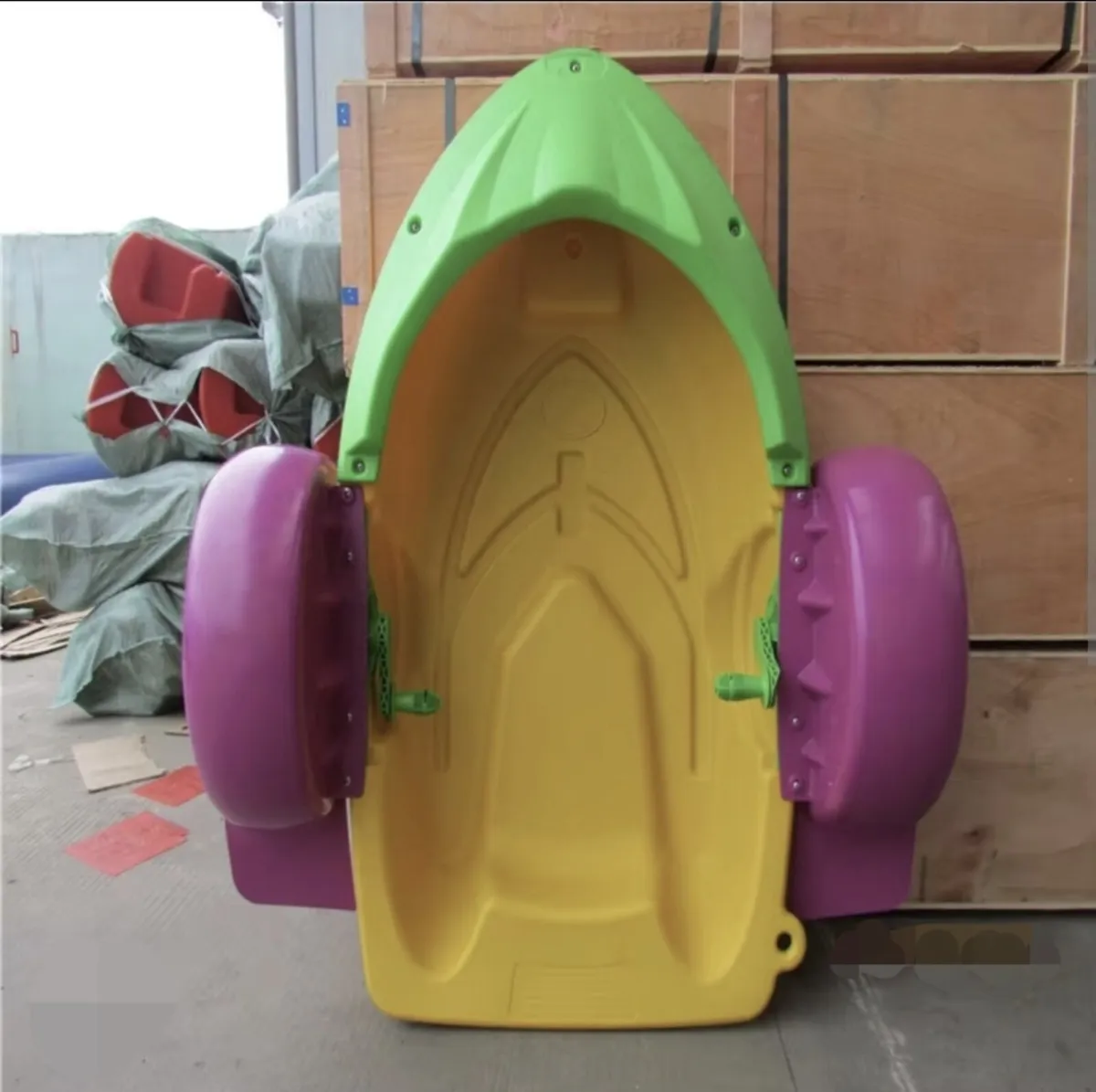 KIDS PADDLE BOATS - Image 1