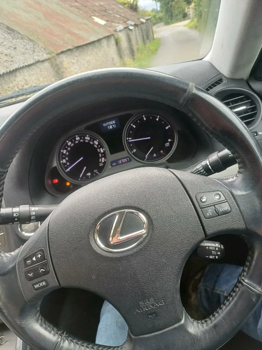 Lexus is220d - Image 3