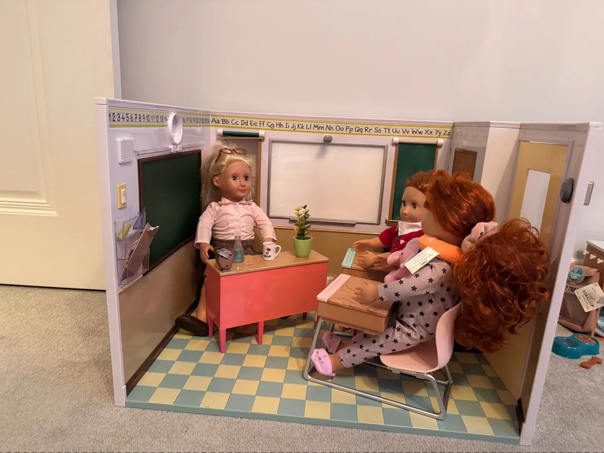 Toys - Image 4