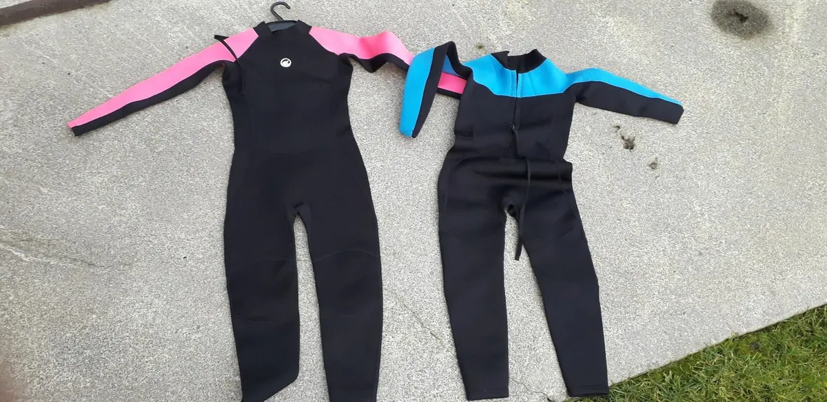 5 kids Wet suits - Image 1